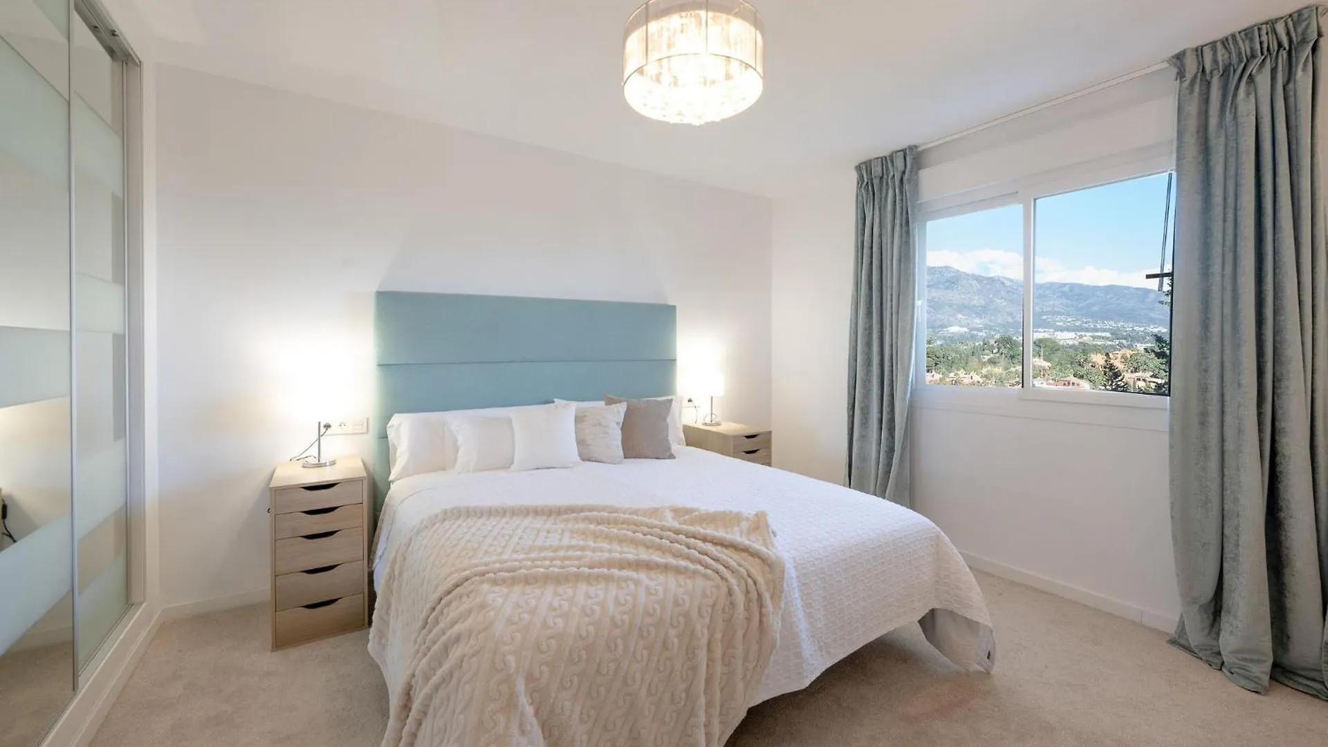 Casa Casano - Takvaning Med Marbellas Baesta Vy Appartamento